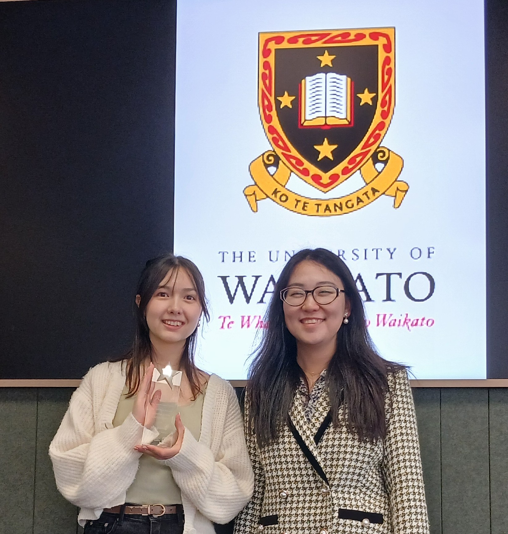 University of Waikato student wins trophy in Chinese Bridge Speech Competition (Tertiary division)